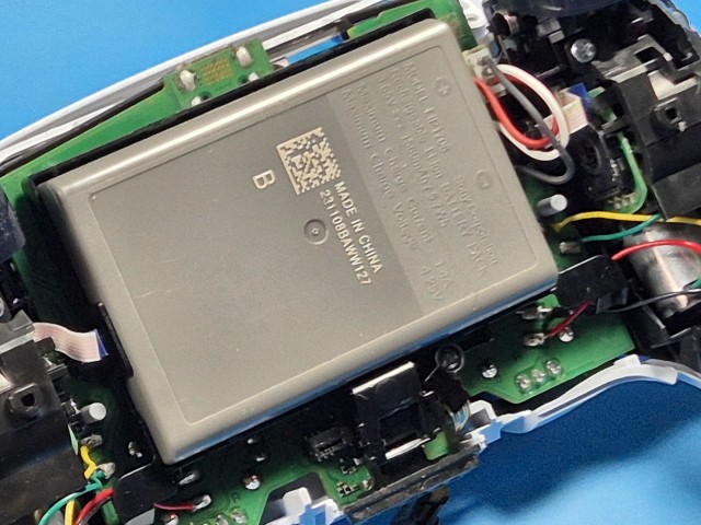 PS5 DualSense batterij vervangen