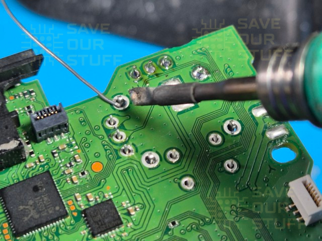 TMR sticks solderen in PS5 DualSense controller